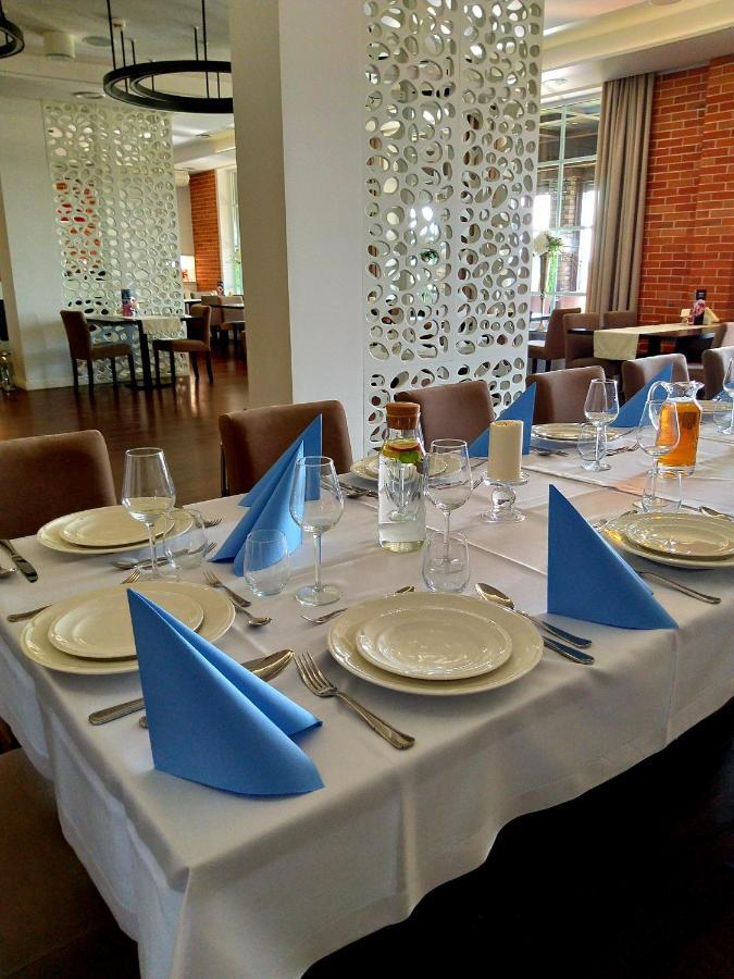 Jedle  Hotel Weranda Lopuszno المظهر الخارجي الصورة
