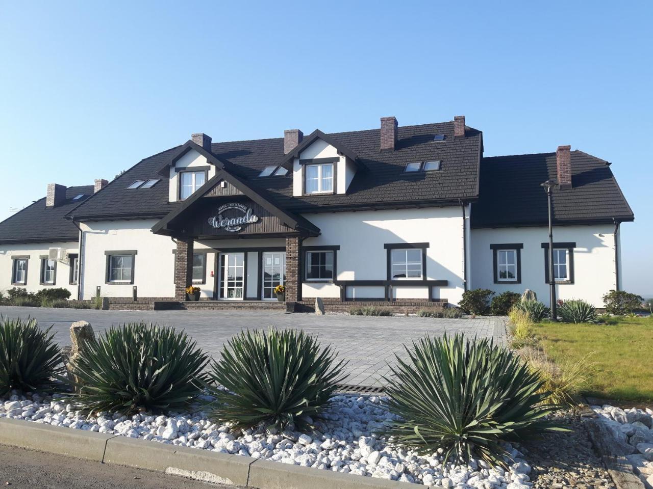 Jedle  Hotel Weranda Lopuszno المظهر الخارجي الصورة