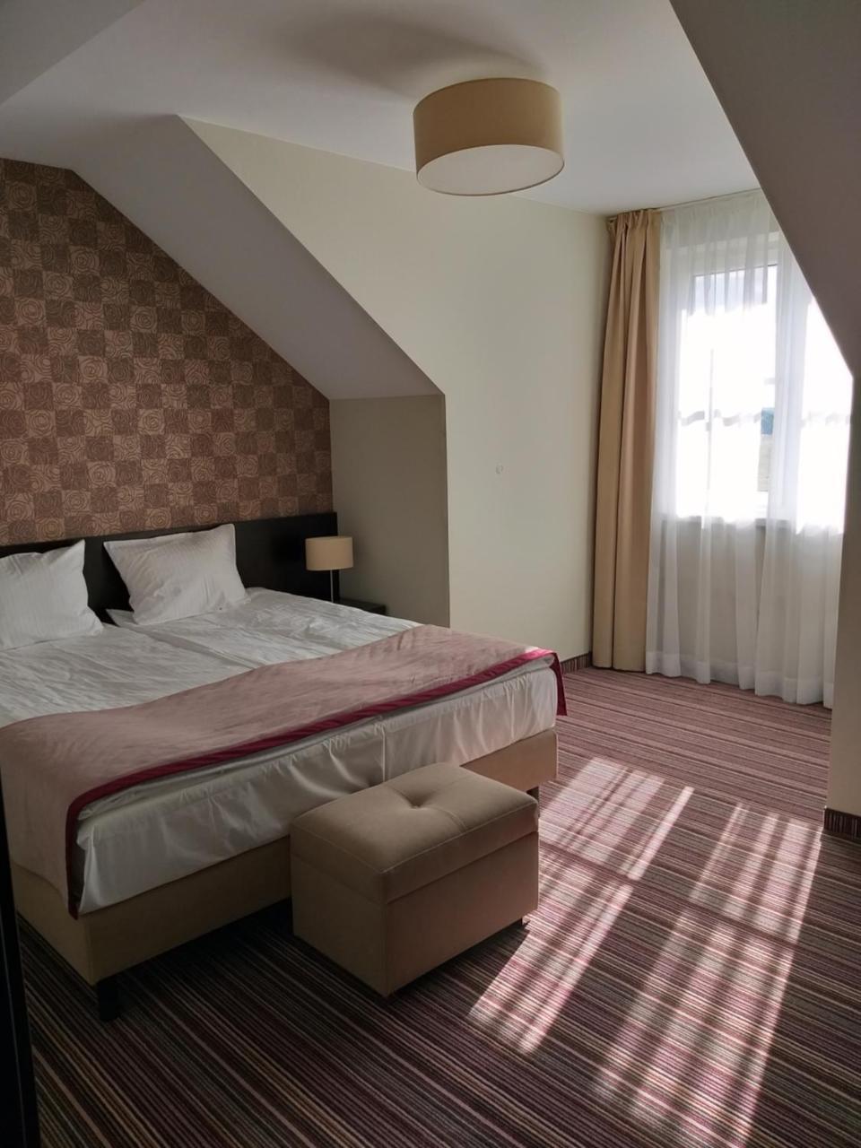 Jedle  Hotel Weranda Lopuszno المظهر الخارجي الصورة
