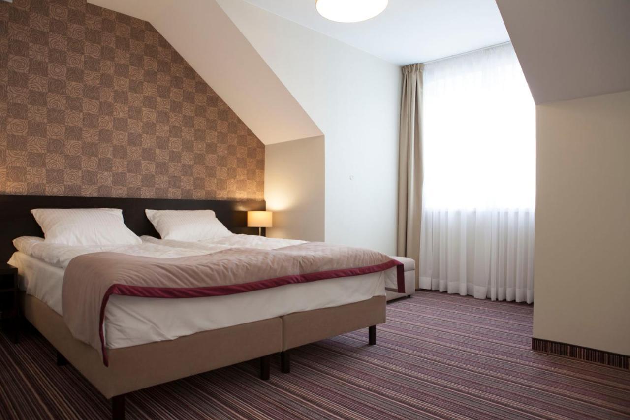 Jedle  Hotel Weranda Lopuszno المظهر الخارجي الصورة